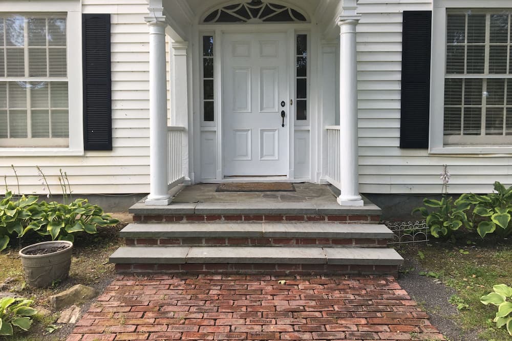 Photo of Outdoor in Amenia