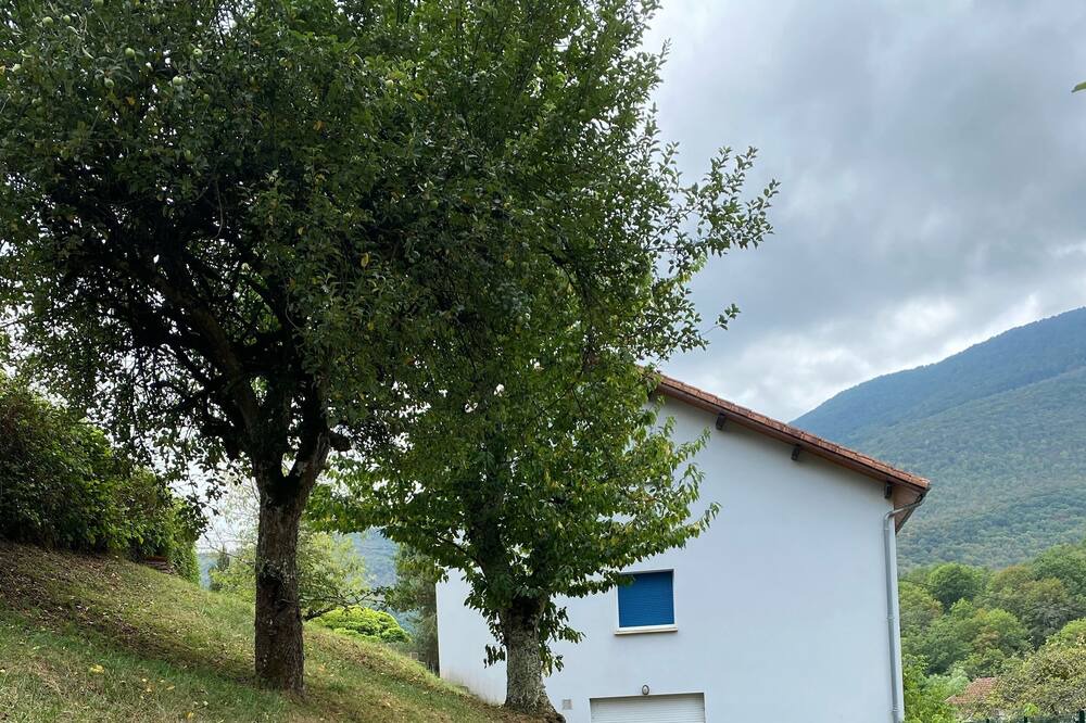 Photo of Outdoor in Gembrie