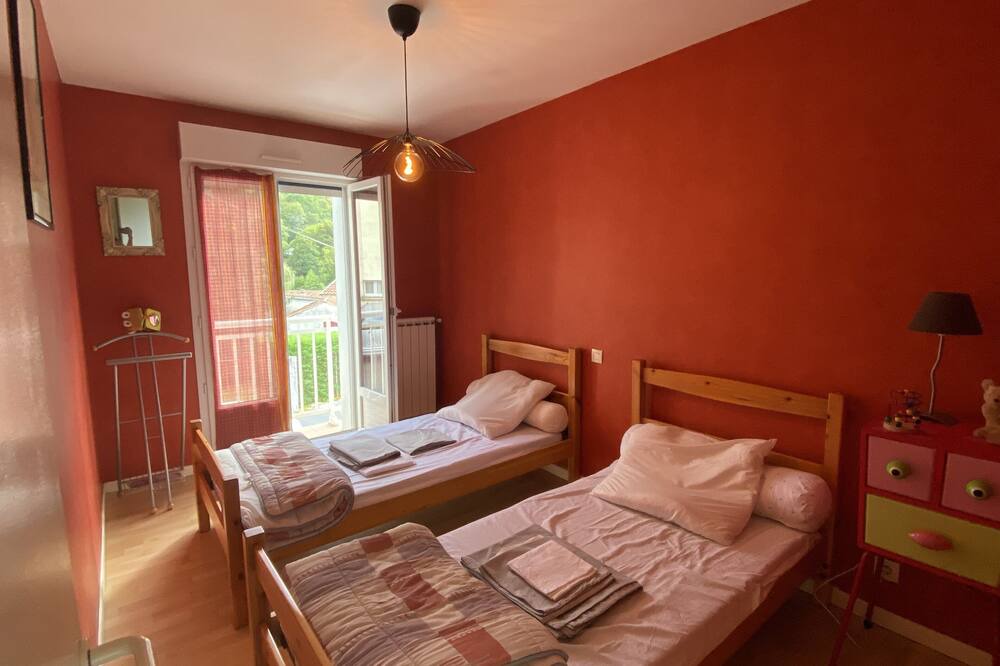 Photo of Bedroom in Gembrie