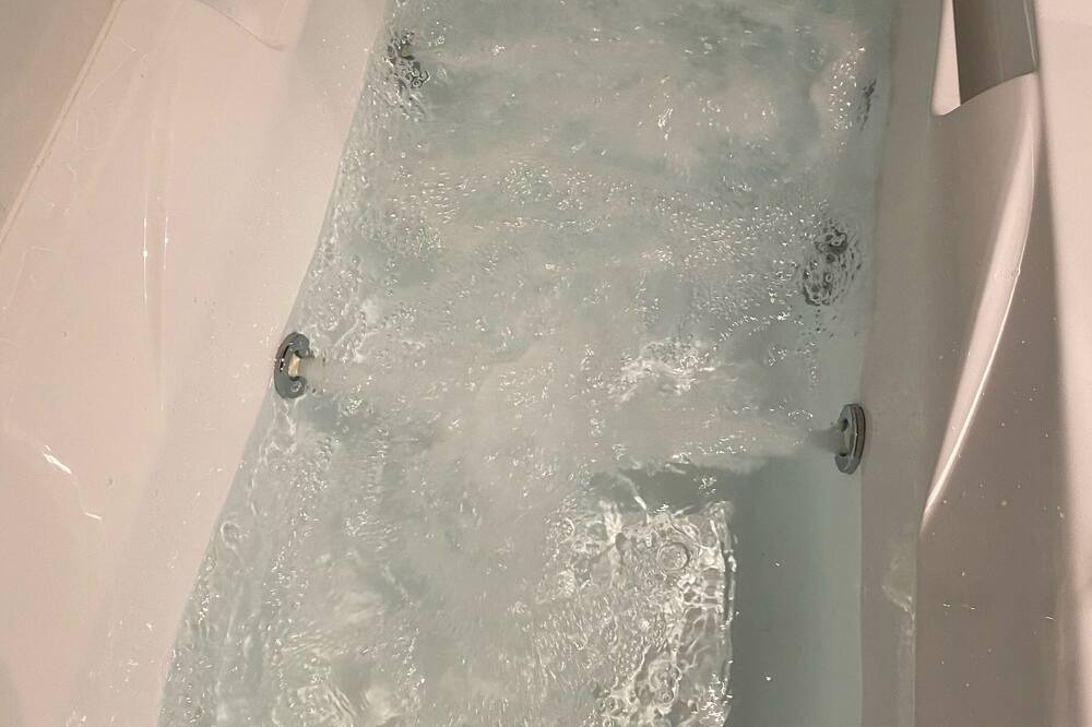 Photo of Bathroom in Gembrie