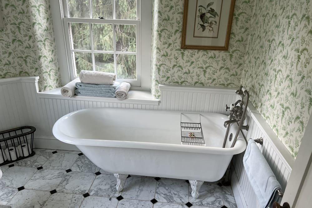 Photo of Bathroom in Blue Bell