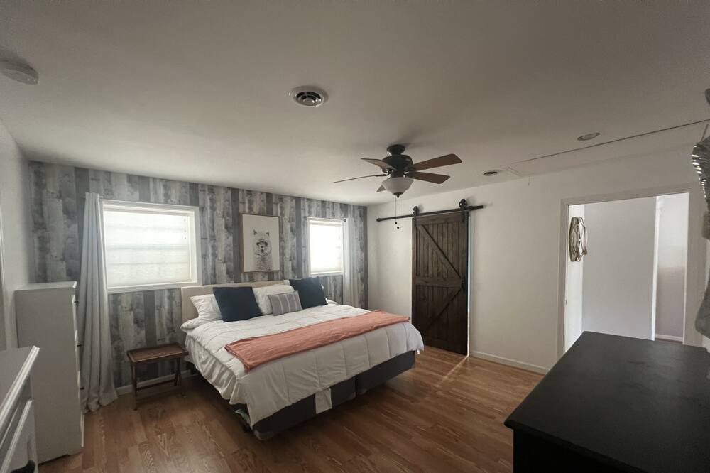 Photo of Bedroom in La Cygne