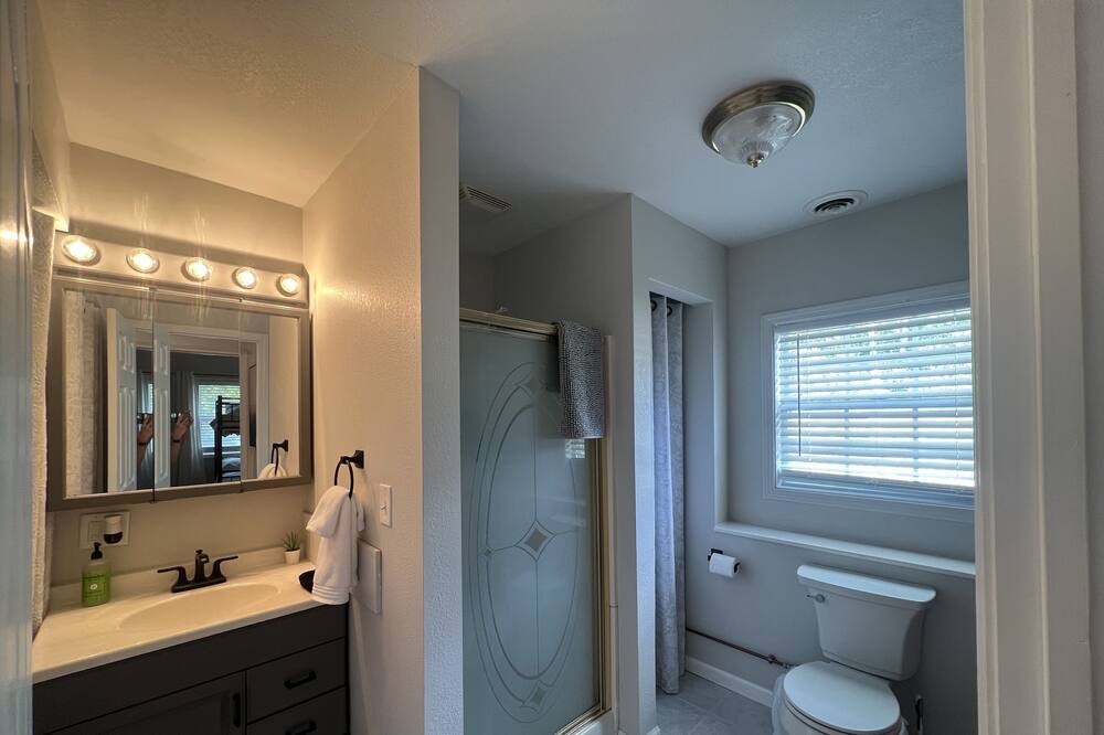Photo of Bathroom in La Cygne