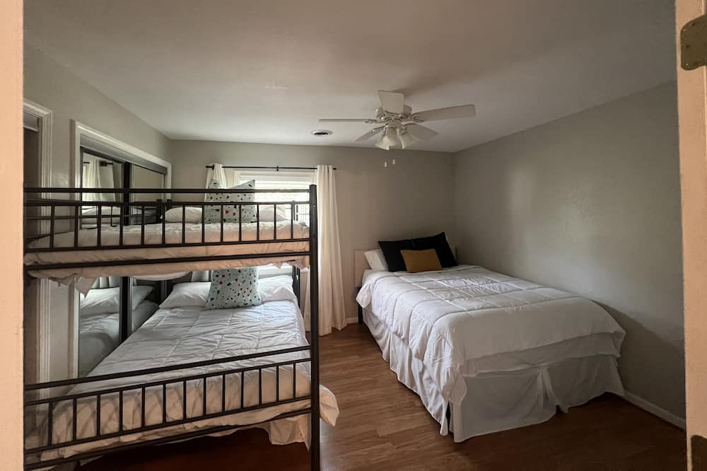 Photo of Bedroom in La Cygne