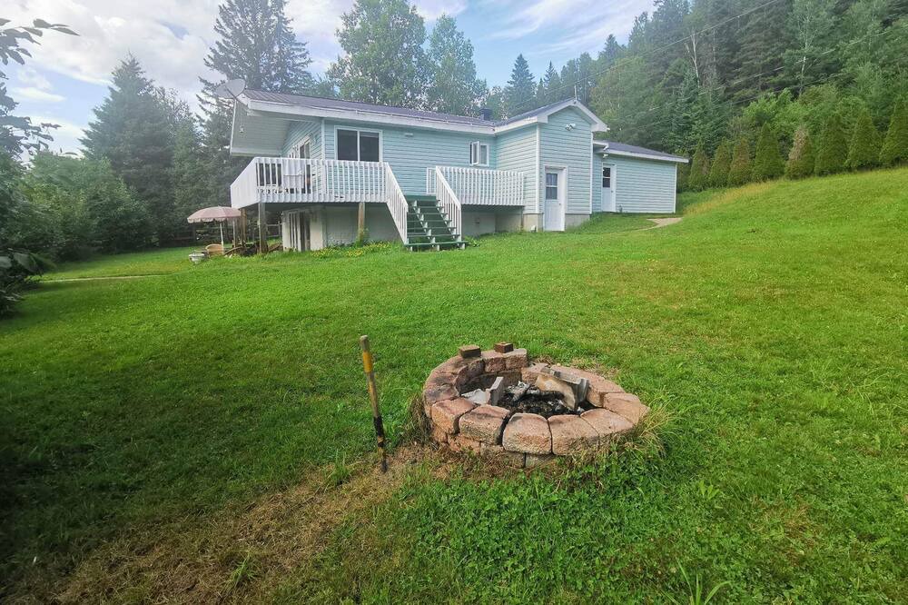 Photo of Outdoor in Notre-Dame-de-la-Merci