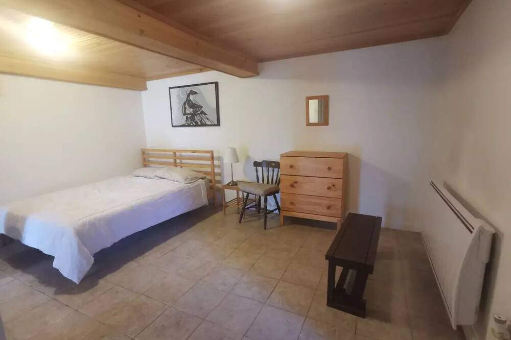 Photo of Bedroom in Notre-Dame-de-la-Merci