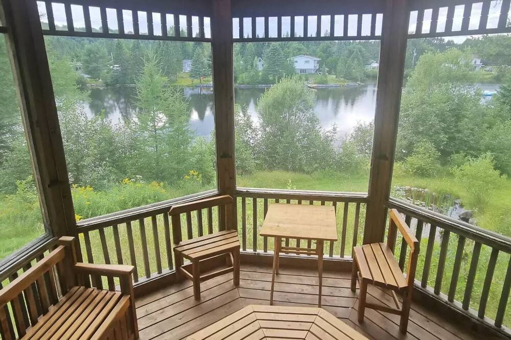 Photo of Outdoor in Notre-Dame-de-la-Merci