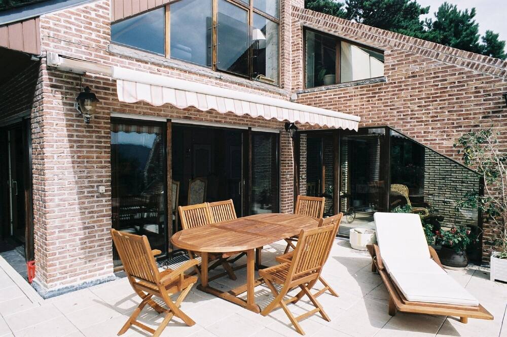 Photo of Patio Balcony in Etretat