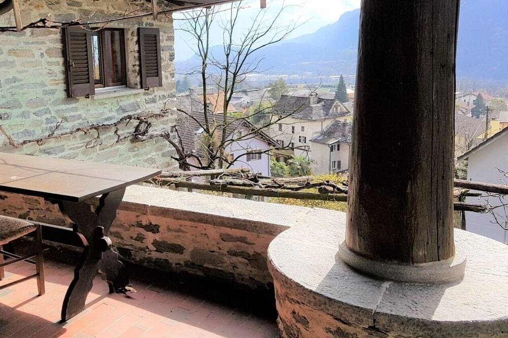 Photo of Patio Balcony in Terre di Pedemonte