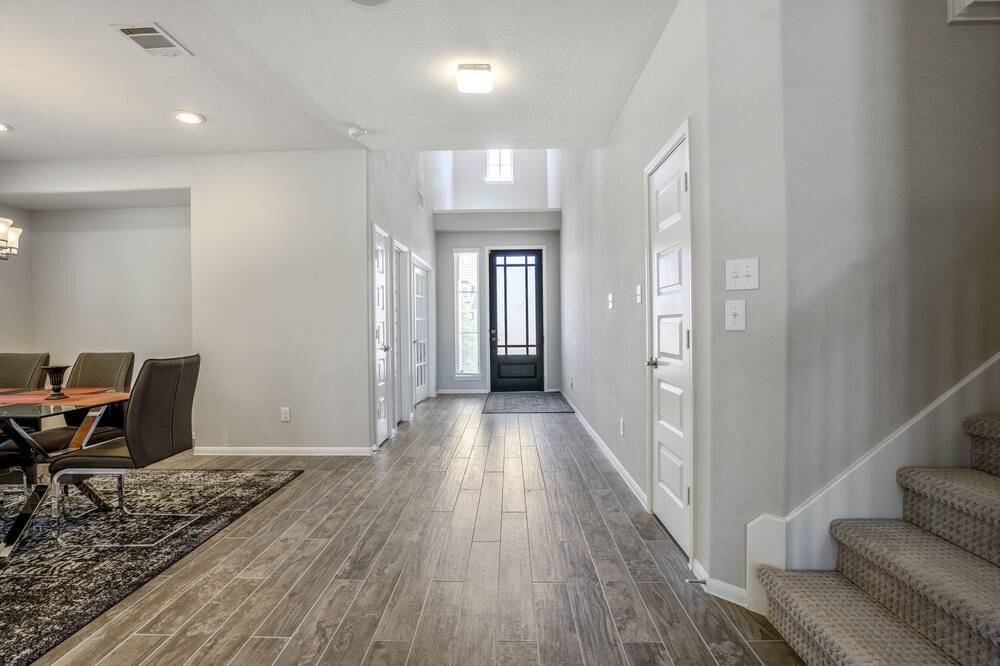 Photo of Bedroom in Pecan Grove