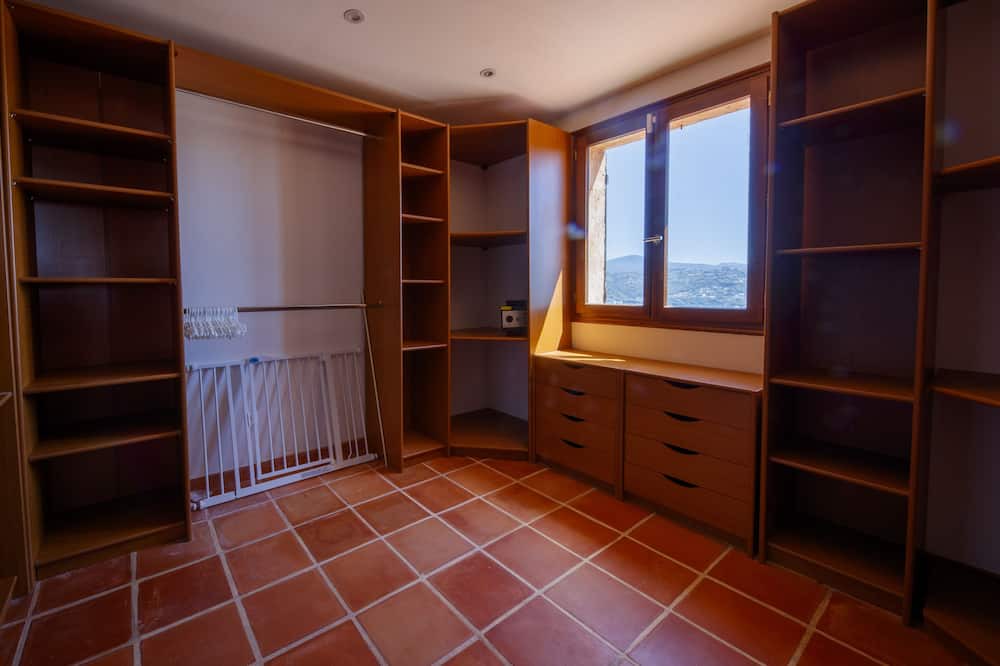 Photo of Others in Montaleigne