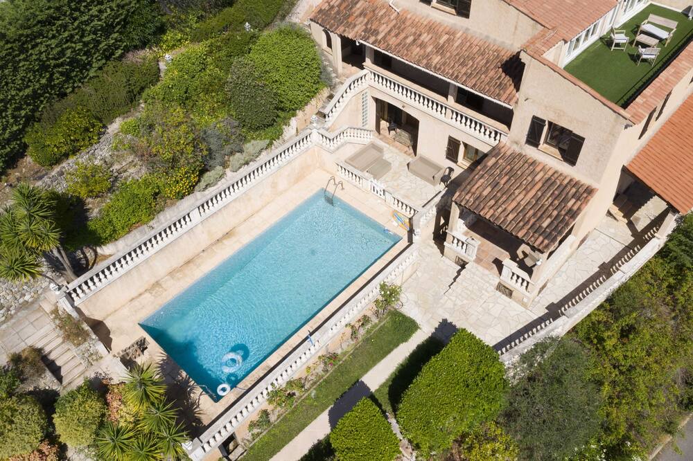 Photo of Outdoor in Montaleigne