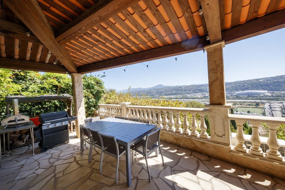 Photo of Patio Balcony in Montaleigne