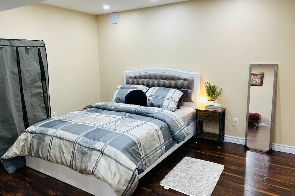 Photo of Bedroom in Pickering