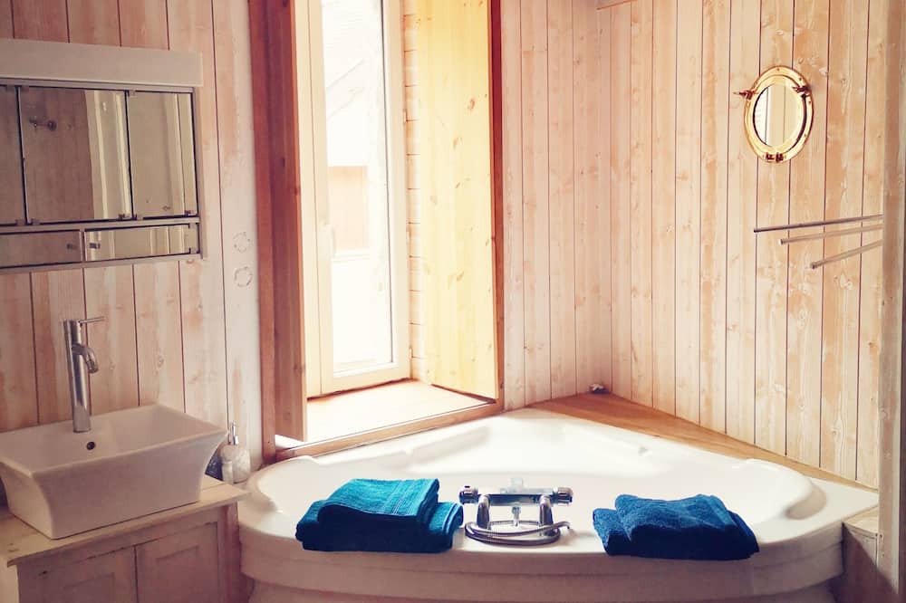 Photo of Bedroom in Saulieu