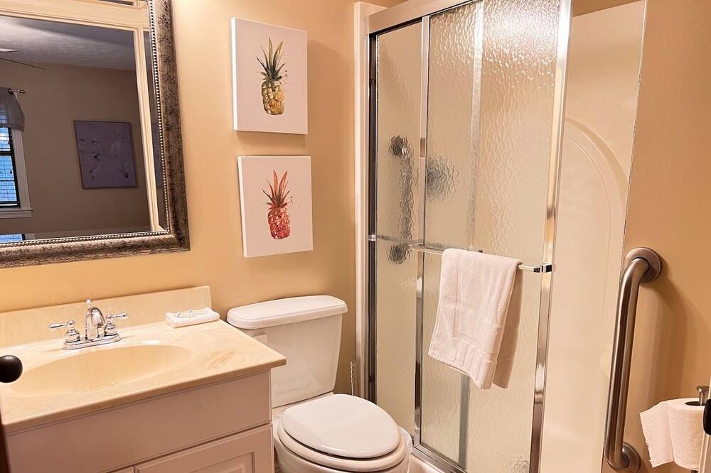 Photo of Bathroom in Pheba