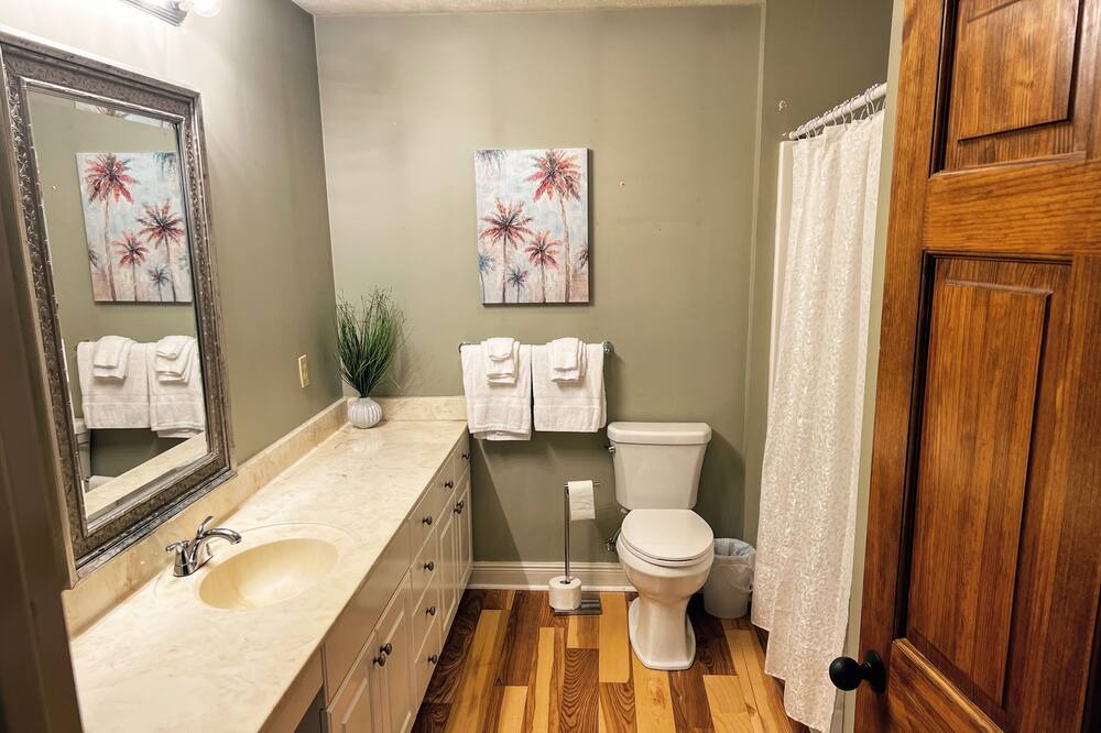 Photo of Bathroom in Pheba
