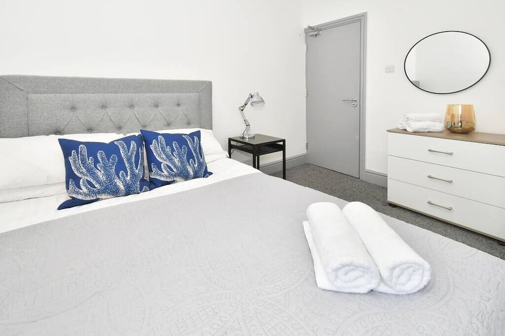 Photo of Bedroom in Burslem