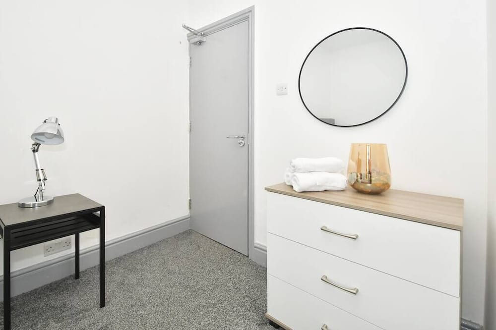 Photo of Bedroom in Burslem