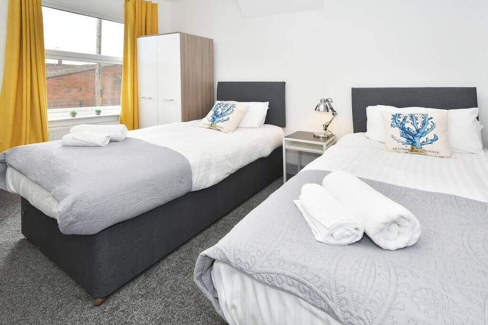 Photo of Bedroom in Burslem