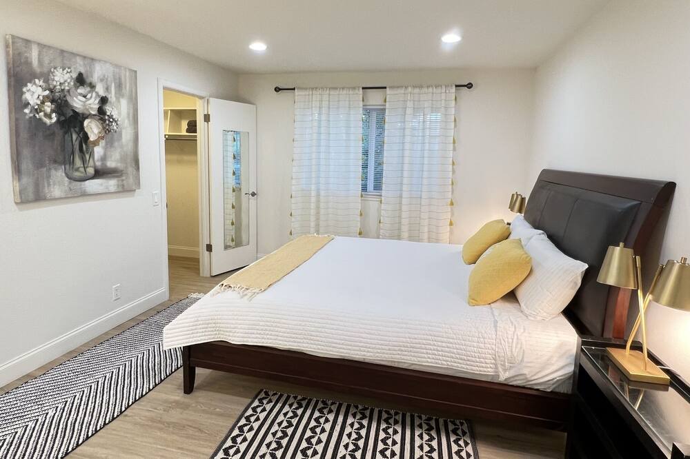 Photo of Bedroom in Sacramento