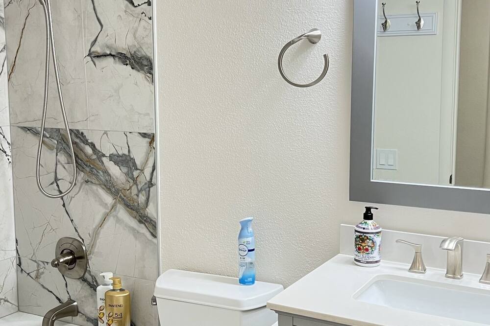 Photo of Bathroom in Sacramento