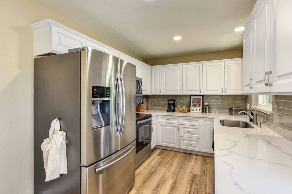 Photo of Kitchen in Apple Hill