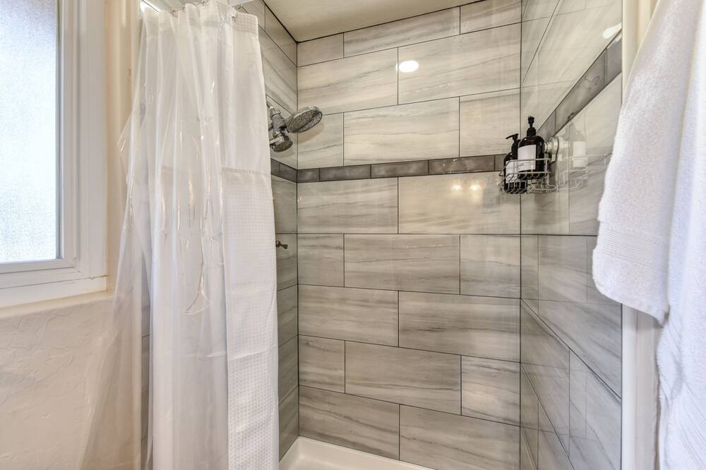 Photo of Bathroom in Apple Hill
