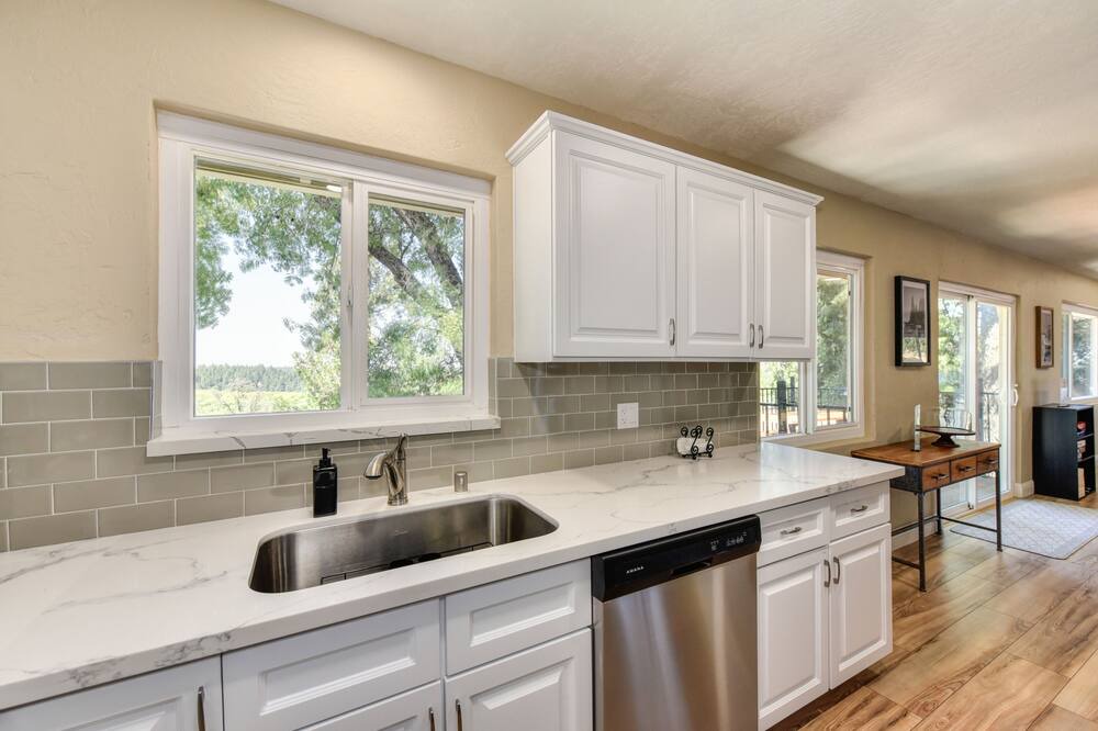 Photo of Kitchen in Apple Hill