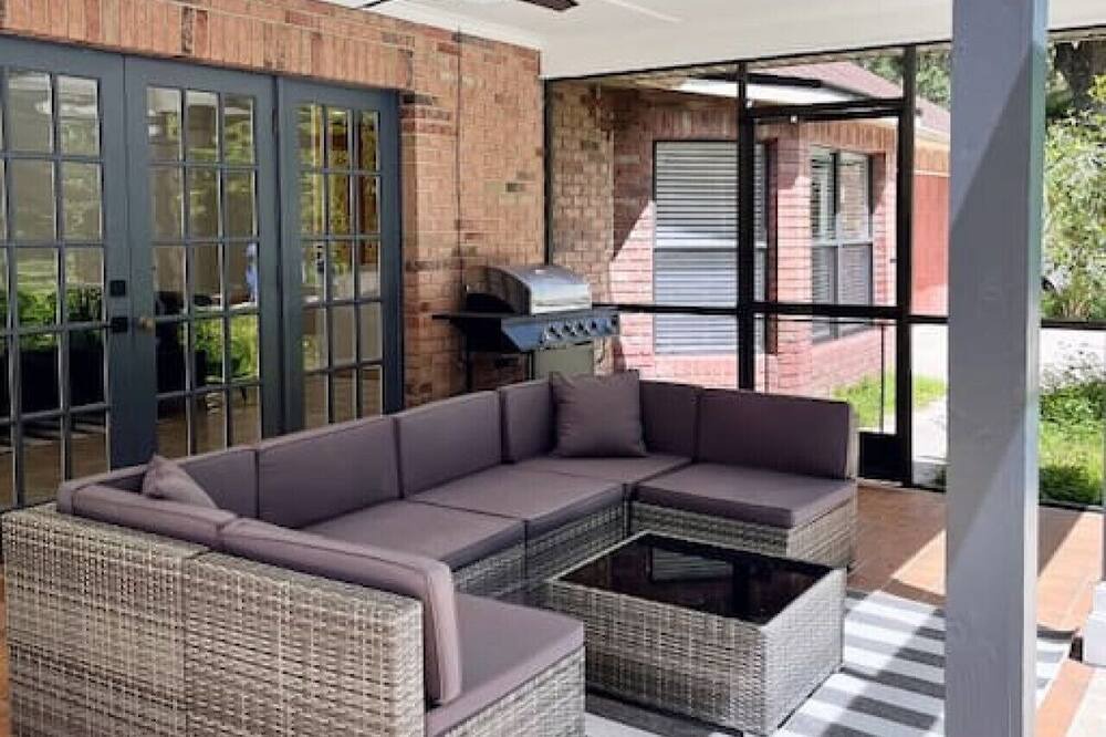 Photo of Outdoor in Bloomingdale
