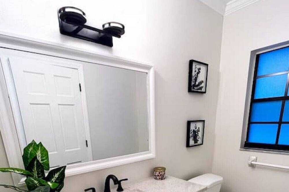 Photo of Bathroom in Bloomingdale