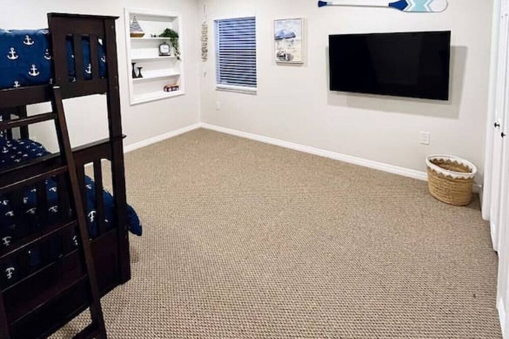 Photo of Bedroom in Bloomingdale