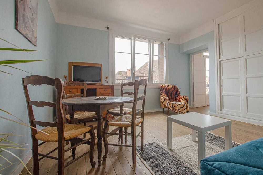 Photo of Livingroom in Chaource