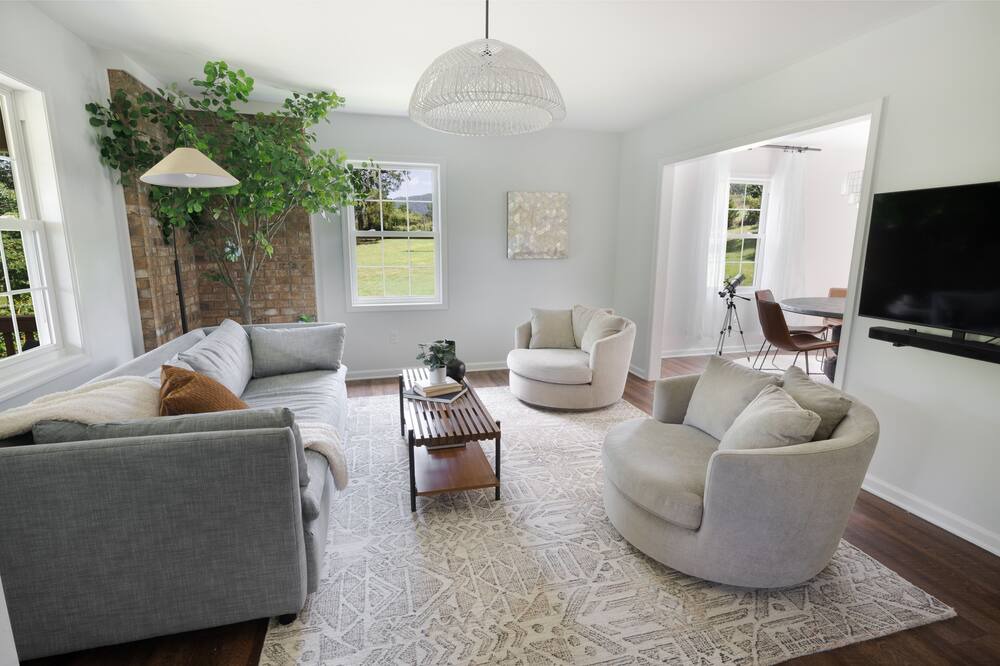 Photo of Livingroom in Stanley