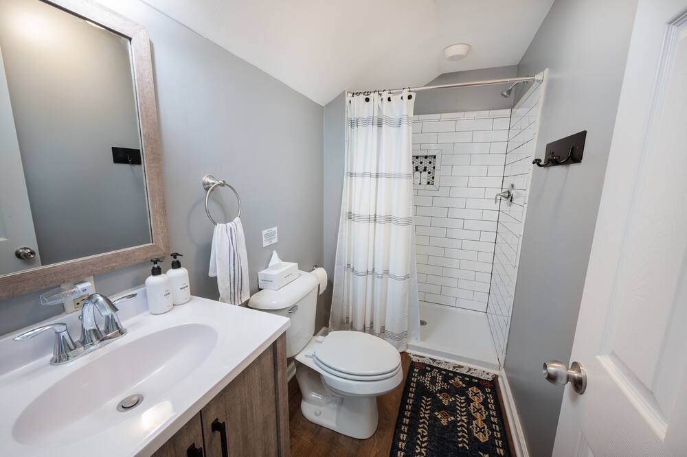 Photo of Bathroom in Stanley