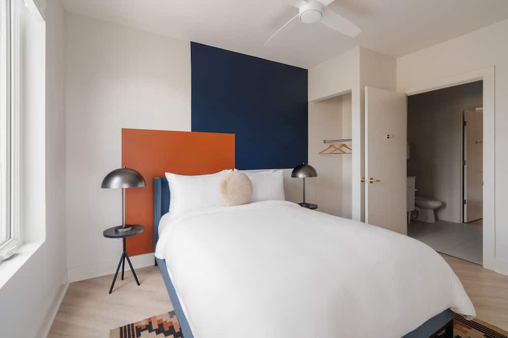 Photo of Bedroom in Five Points