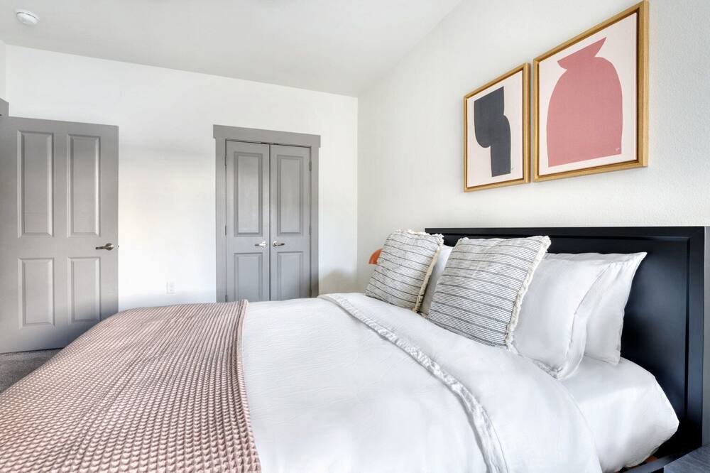 Photo of Bedroom in Govalle