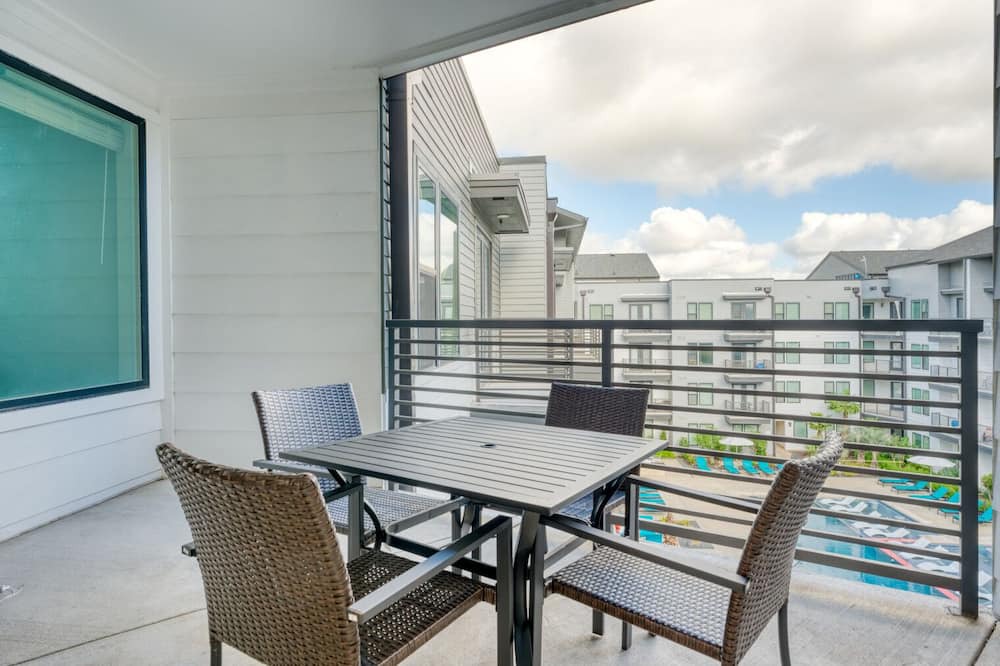 Photo of Patio Balcony in Govalle