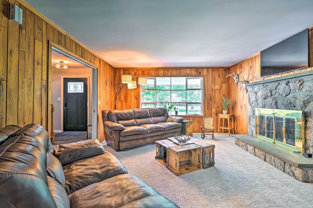 Photo of Others in Central Bridge