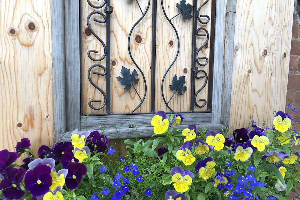 Photo of Outdoor in Napanee