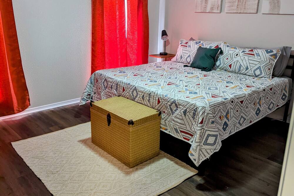 Photo of Bedroom in Shreveport