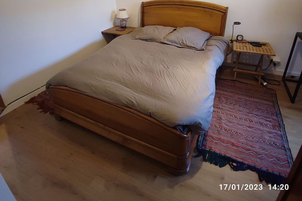 Photo of Bedroom in Le Kremlin-Bicetre