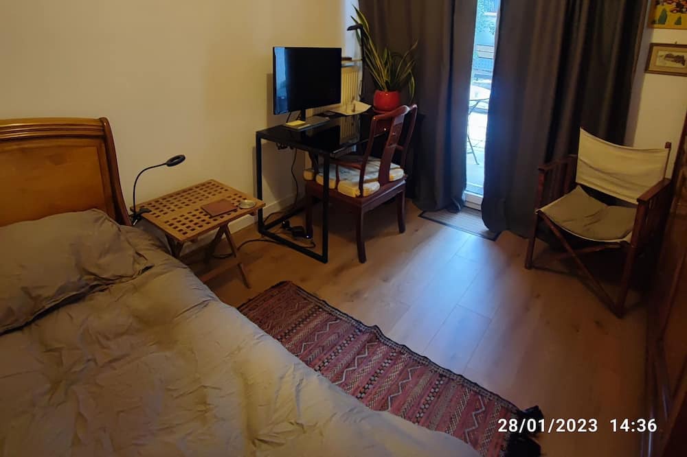 Photo of Bedroom in Le Kremlin-Bicetre