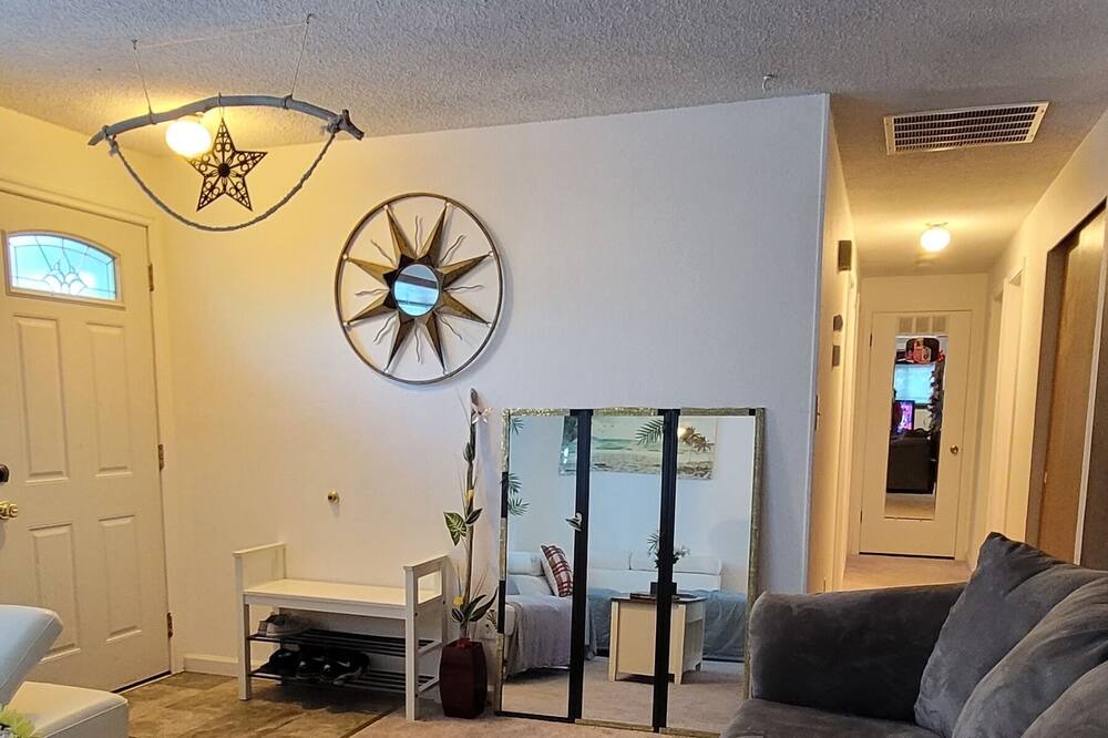 Photo of Livingroom in Oak Harbor