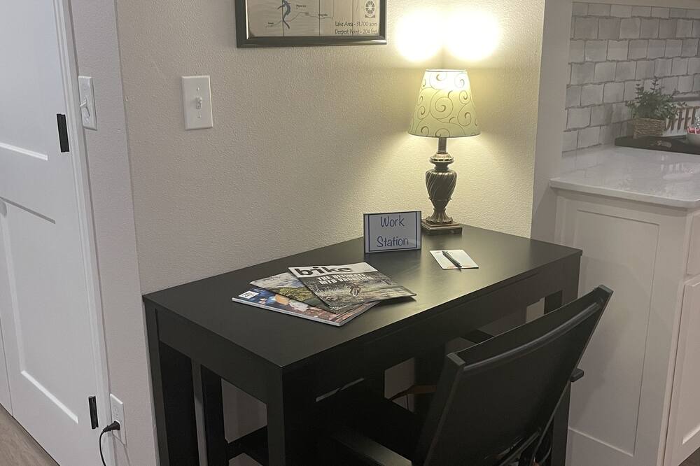 Photo of Bedroom in Prairie Creek