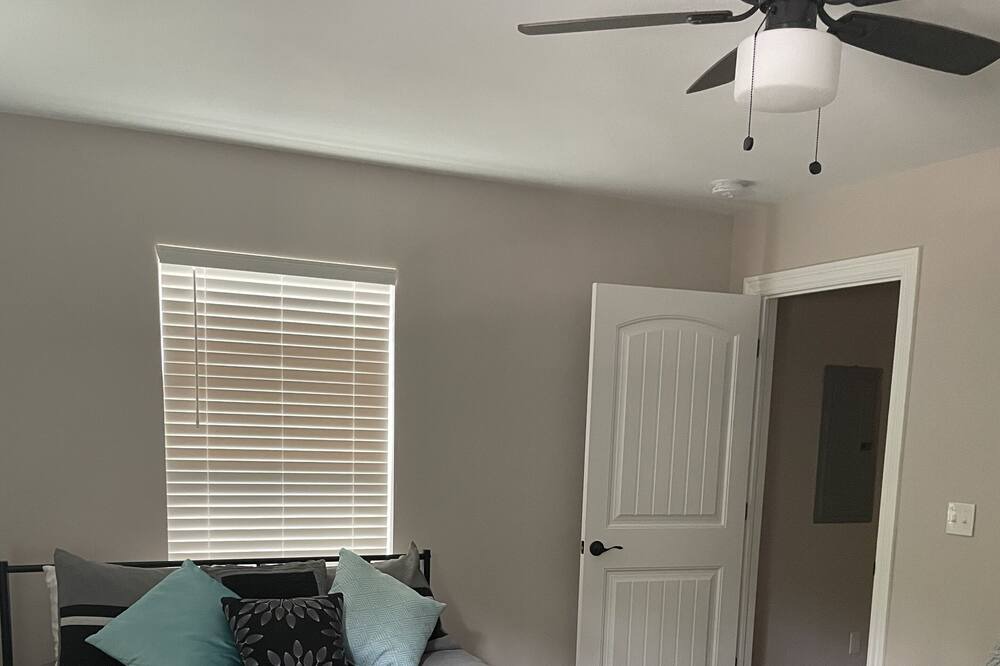Photo of Bedroom in Prairie Creek