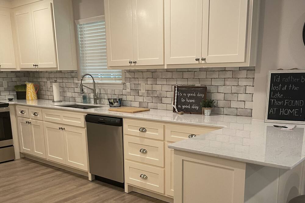 Photo of Kitchen in Prairie Creek