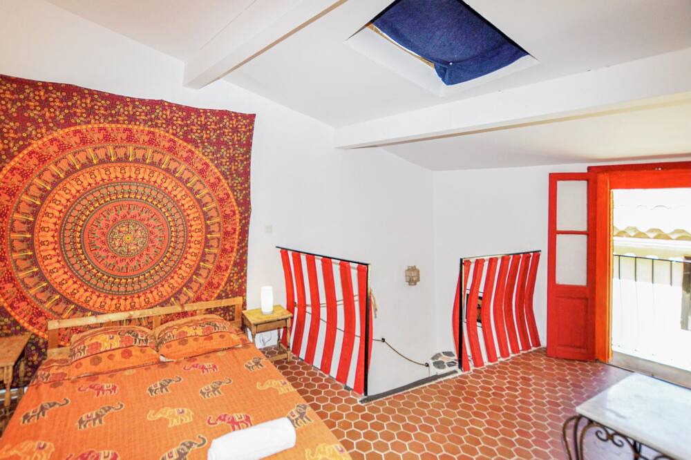 Photo of Others in Estagel