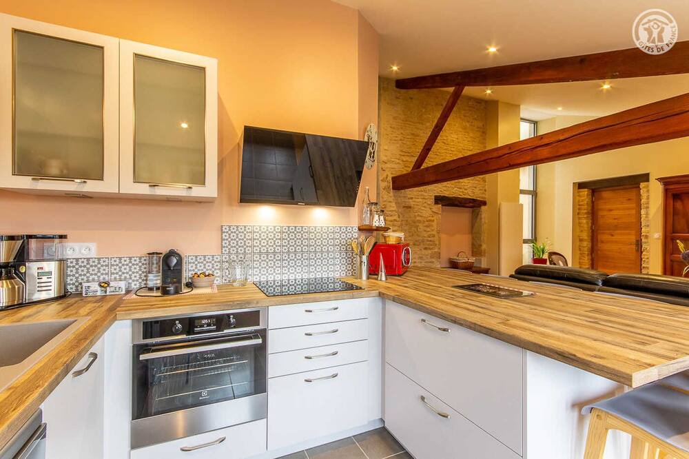 Photo of Kitchen in Solutre-Pouilly
