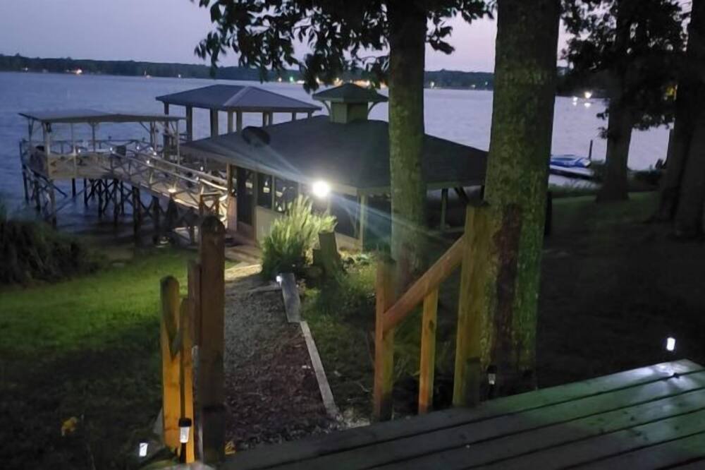 Photo of Outdoor in Hemphill